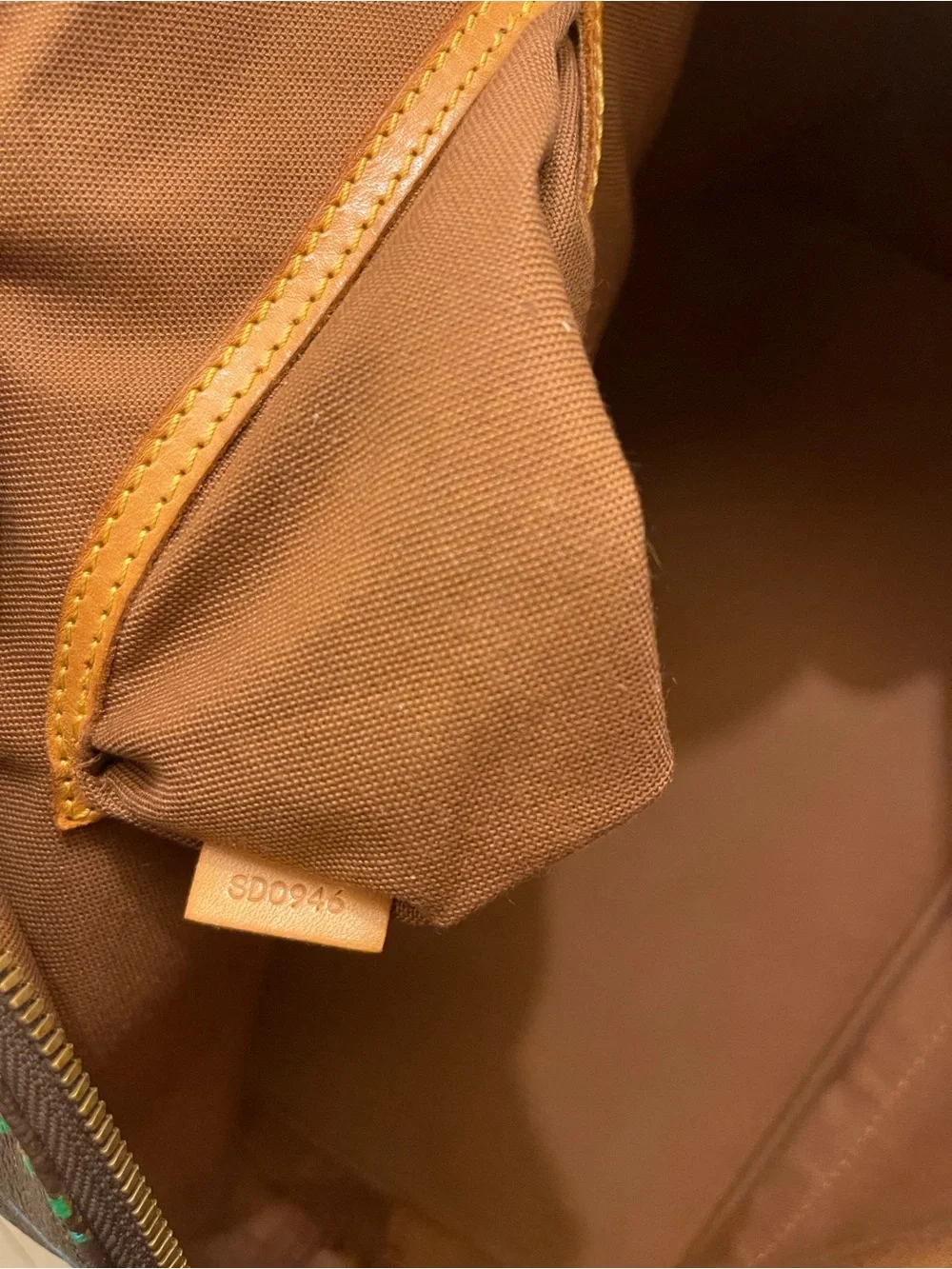Authentic Louis Vuitton, please check all picture of condition - Picture 16 of 17